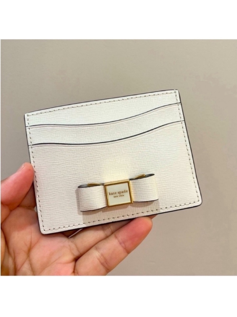 Kate Spade Morgan Bow
Embellished
Cardholder # K9923
